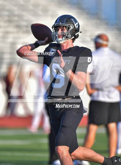 Thumbnail 2 in Manor @ Vandegrift photogallery.