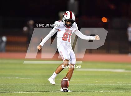 Thumbnail 3 in Manor @ Vandegrift photogallery.