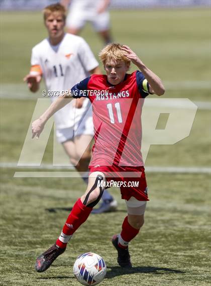 Thumbnail 1 in Crimson Cliffs vs. Mountain Crest (UHSAA 4A Semifinal) photogallery.