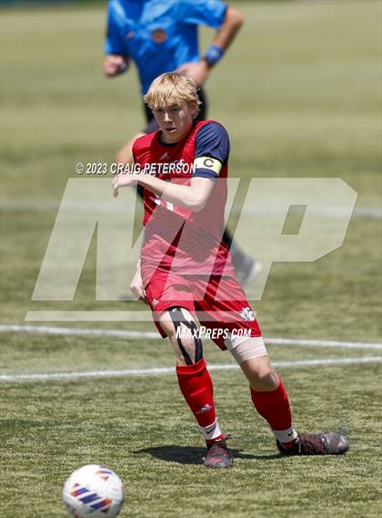Thumbnail 3 in Crimson Cliffs vs. Mountain Crest (UHSAA 4A Semifinal) photogallery.
