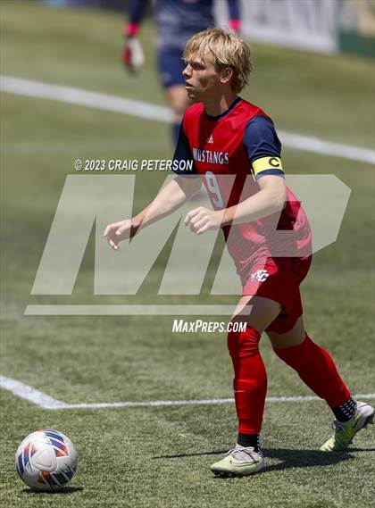 Thumbnail 2 in Crimson Cliffs vs. Mountain Crest (UHSAA 4A Semifinal) photogallery.