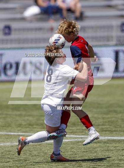 Thumbnail 2 in Crimson Cliffs vs. Mountain Crest (UHSAA 4A Semifinal) photogallery.