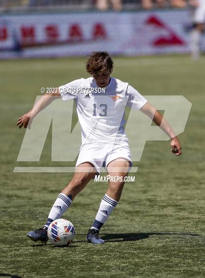 Thumbnail 2 in Crimson Cliffs vs. Mountain Crest (UHSAA 4A Semifinal) photogallery.