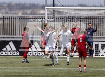 Thumbnail 2 in Crimson Cliffs vs. Mountain Crest (UHSAA 4A Semifinal) photogallery.