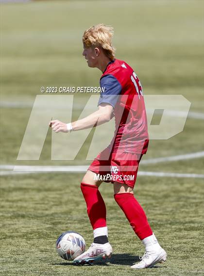 Thumbnail 2 in Crimson Cliffs vs. Mountain Crest (UHSAA 4A Semifinal) photogallery.