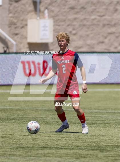 Thumbnail 2 in Crimson Cliffs vs. Mountain Crest (UHSAA 4A Semifinal) photogallery.