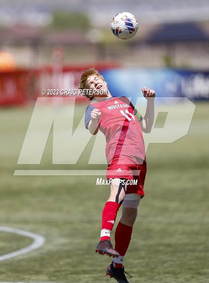 Thumbnail 3 in Crimson Cliffs vs. Mountain Crest (UHSAA 4A Semifinal) photogallery.