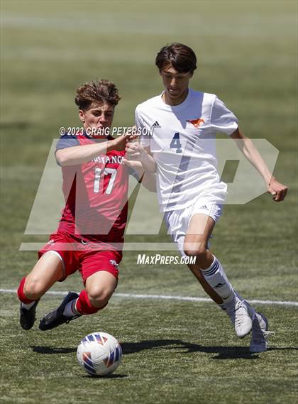 Thumbnail 2 in Crimson Cliffs vs. Mountain Crest (UHSAA 4A Semifinal) photogallery.