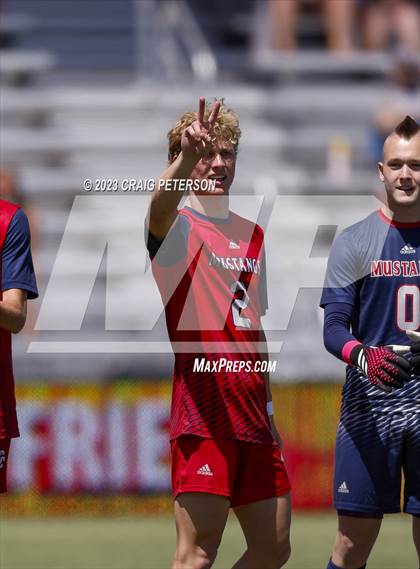 Thumbnail 2 in Crimson Cliffs vs. Mountain Crest (UHSAA 4A Semifinal) photogallery.