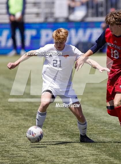 Thumbnail 2 in Crimson Cliffs vs. Mountain Crest (UHSAA 4A Semifinal) photogallery.