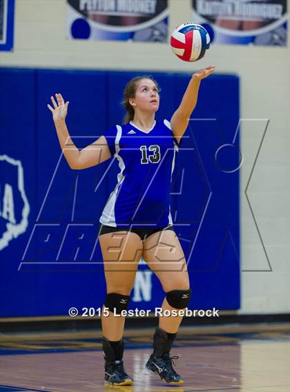 Thumbnail 2 in Marion @ Bandera photogallery.