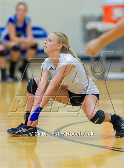 Thumbnail 3 in Marion @ Bandera photogallery.
