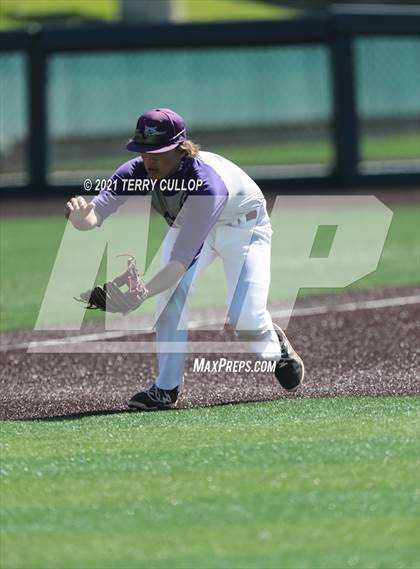 Thumbnail 2 in Riverton vs. Layton (UHSAA 6A Championships) photogallery.