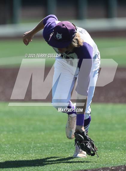 Thumbnail 2 in Riverton vs. Layton (UHSAA 6A Championships) photogallery.
