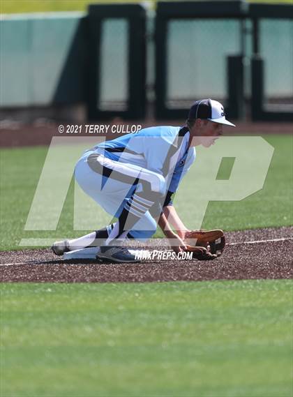 Thumbnail 2 in Riverton vs. Layton (UHSAA 6A Championships) photogallery.