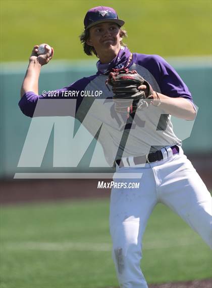 Thumbnail 1 in Riverton vs. Layton (UHSAA 6A Championships) photogallery.