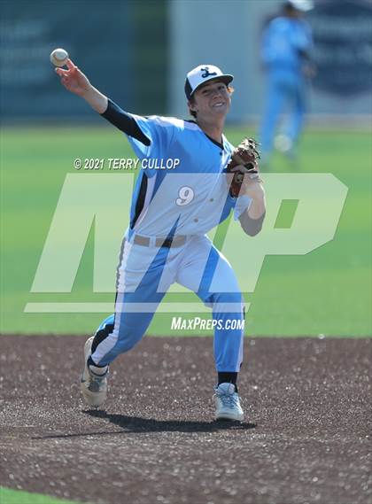 Thumbnail 3 in Riverton vs. Layton (UHSAA 6A Championships) photogallery.
