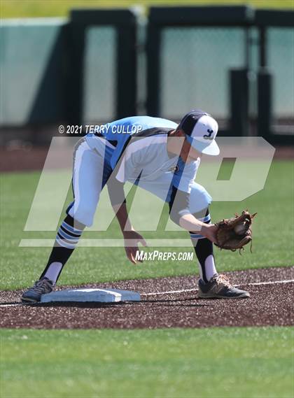 Thumbnail 2 in Riverton vs. Layton (UHSAA 6A Championships) photogallery.