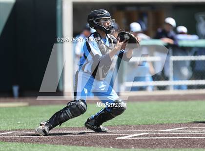 Thumbnail 2 in Riverton vs. Layton (UHSAA 6A Championships) photogallery.
