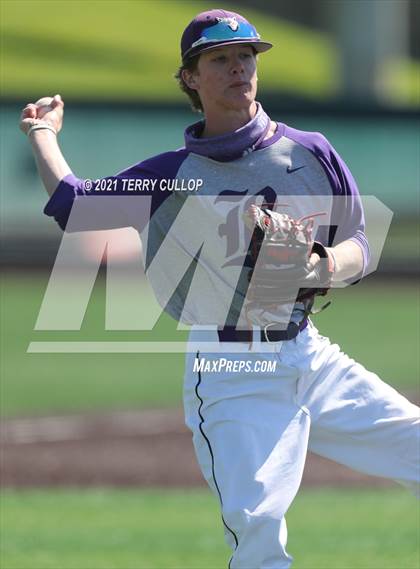 Thumbnail 3 in Riverton vs. Layton (UHSAA 6A Championships) photogallery.