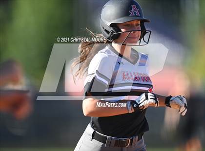Thumbnail 2 in Kell @ Allatoona photogallery.