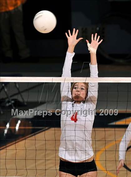 Thumbnail 1 in Sacred Heart Cathedral vs. Cathedral (CIF State D3 Final) photogallery.