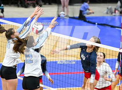 Thumbnail 3 in Chaparral vs. Pueblo West (CHSAA 5A 1st Round) photogallery.