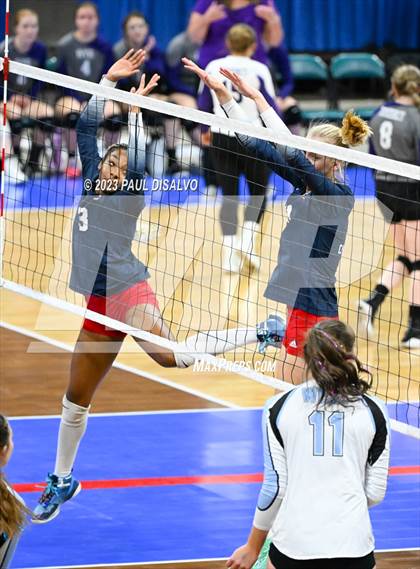 Thumbnail 2 in Chaparral vs. Pueblo West (CHSAA 5A 1st Round) photogallery.