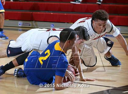 Thumbnail 3 in Bellarmine-Jefferson vs. St. Bernard (D1 Bound So Cal Christmas Classic) photogallery.