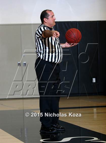 Thumbnail 2 in Bellarmine-Jefferson vs. St. Bernard (D1 Bound So Cal Christmas Classic) photogallery.