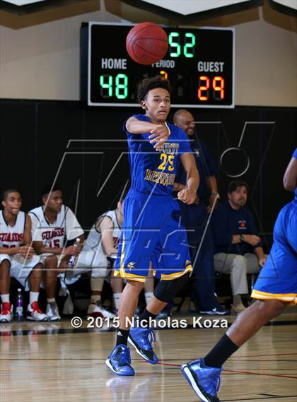 Thumbnail 2 in Bellarmine-Jefferson vs. St. Bernard (D1 Bound So Cal Christmas Classic) photogallery.