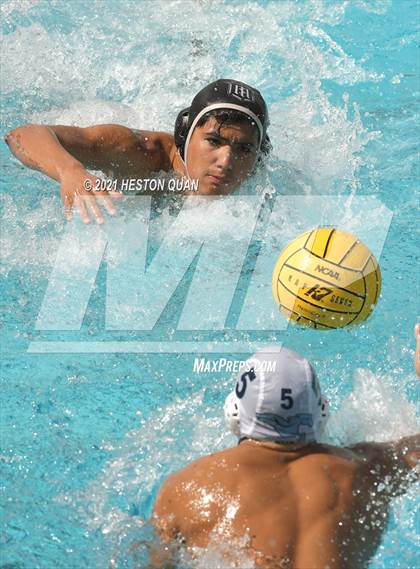 Thumbnail 2 in Walnut vs. Servite (Diamond Bar Classic) photogallery.