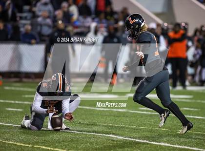 Thumbnail 3 in Lakeland vs. Tampa Bay Tech (FHSAA 5A Regional Semifinal)  photogallery.
