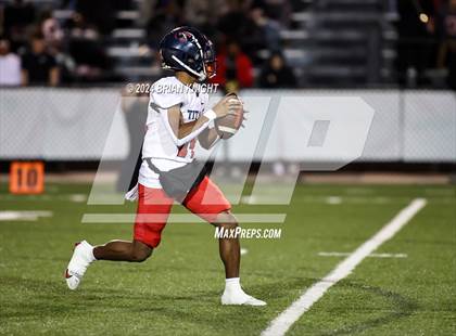 Thumbnail 3 in Lakeland vs. Tampa Bay Tech (FHSAA 5A Regional Semifinal)  photogallery.