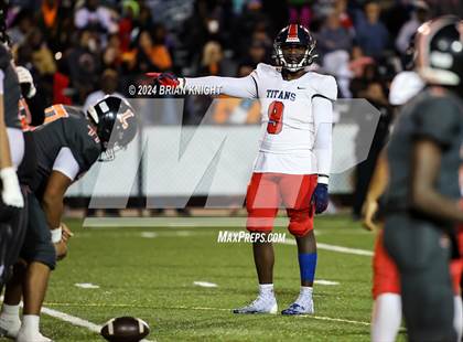 Thumbnail 1 in Lakeland vs. Tampa Bay Tech (FHSAA 5A Regional Semifinal)  photogallery.