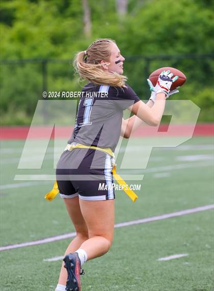 Thumbnail 2 in Sayville vs. Bishop Kearney (NYSPHSAA Division 2 Championship) photogallery.
