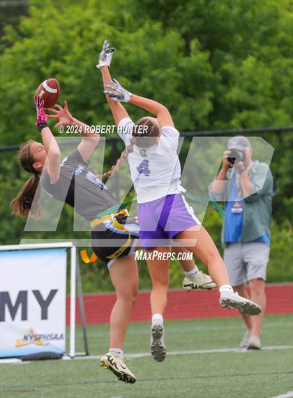 Thumbnail 2 in Sayville vs. Bishop Kearney (NYSPHSAA Division 2 Championship) photogallery.