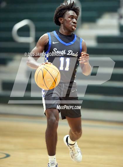 Thumbnail 1 in South Dade vs Davenport (Battle on the Island) photogallery.