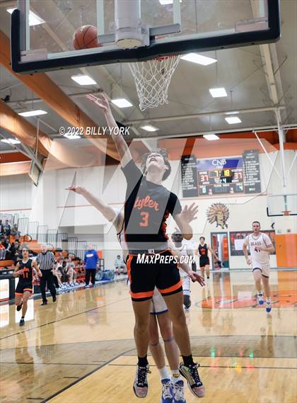 Thumbnail 2 in Tyler HEAT vs Brownsboro photogallery.