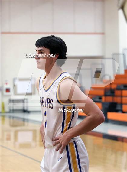Thumbnail 3 in Tyler HEAT vs Brownsboro photogallery.