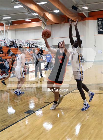 Thumbnail 3 in Tyler HEAT vs Brownsboro photogallery.