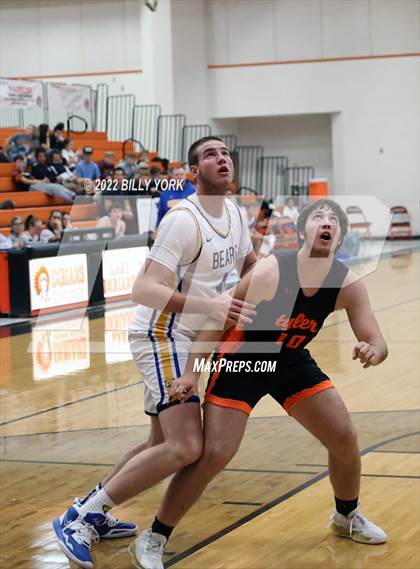 Thumbnail 2 in Tyler HEAT vs Brownsboro photogallery.