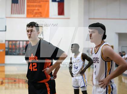 Thumbnail 2 in Tyler HEAT vs Brownsboro photogallery.
