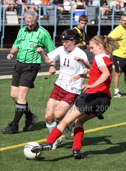 Thumbnail 2 in Chatfield vs. Fairview (5A Semifinals) photogallery.