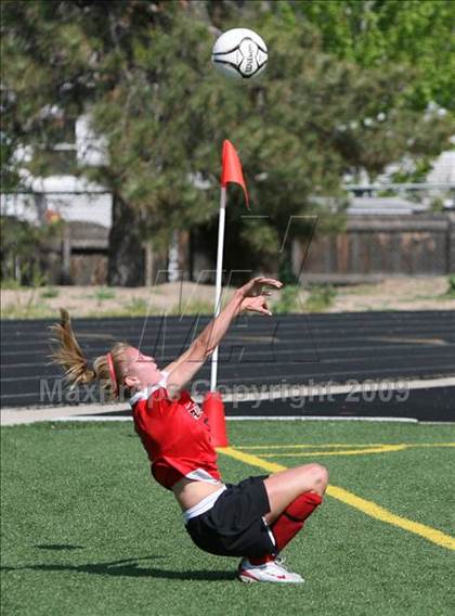 Thumbnail 1 in Chatfield vs. Fairview (5A Semifinals) photogallery.