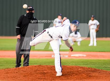 Thumbnail 1 in Katy @ Tompkins photogallery.