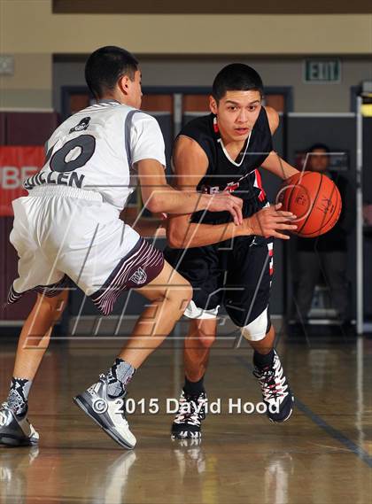 Thumbnail 2 in Grants vs. Rancho Mirage (MaxPreps Holiday Classic Design Pro Championship) photogallery.