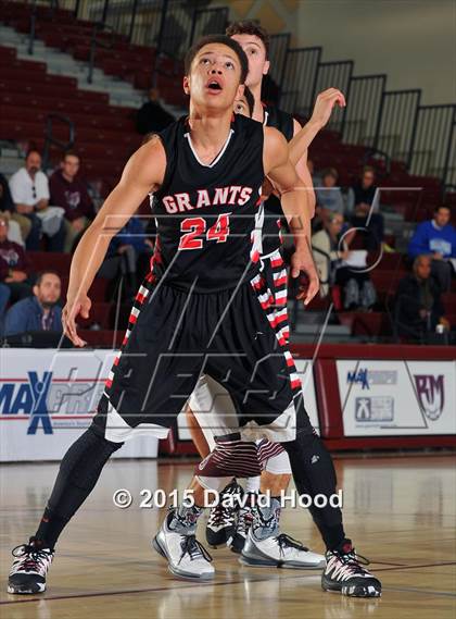 Thumbnail 3 in Grants vs. Rancho Mirage (MaxPreps Holiday Classic Design Pro Championship) photogallery.