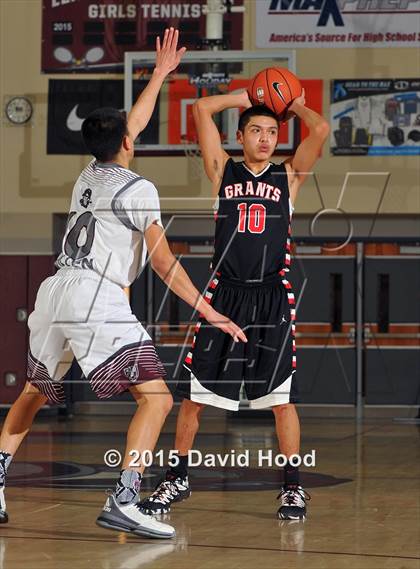 Thumbnail 1 in Grants vs. Rancho Mirage (MaxPreps Holiday Classic Design Pro Championship) photogallery.