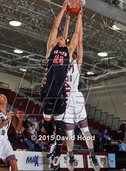 Thumbnail 3 in Grants vs. Rancho Mirage (MaxPreps Holiday Classic Design Pro Championship) photogallery.